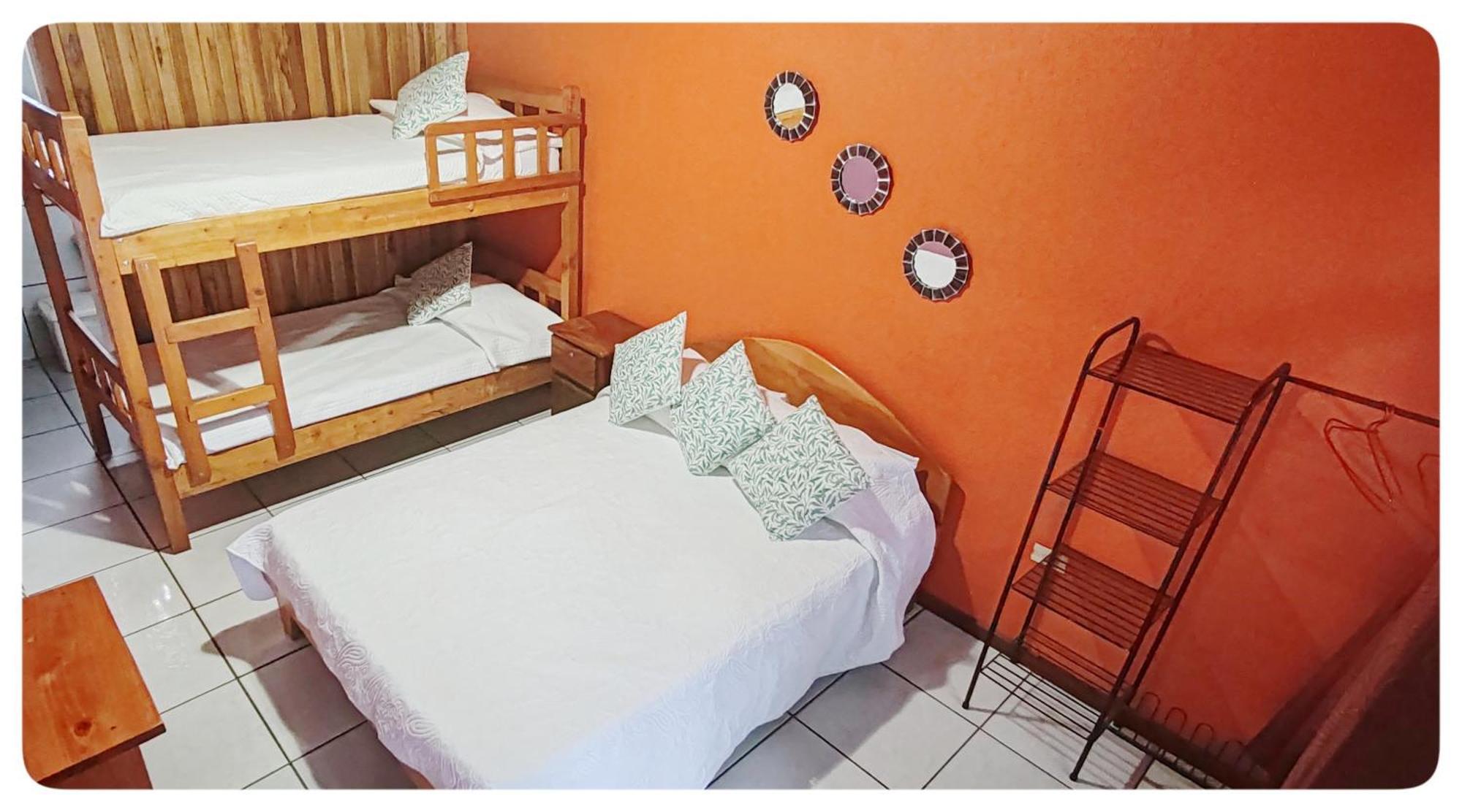 Hotel&Hostel Sloth Backpackers Monteverde Buitenkant foto