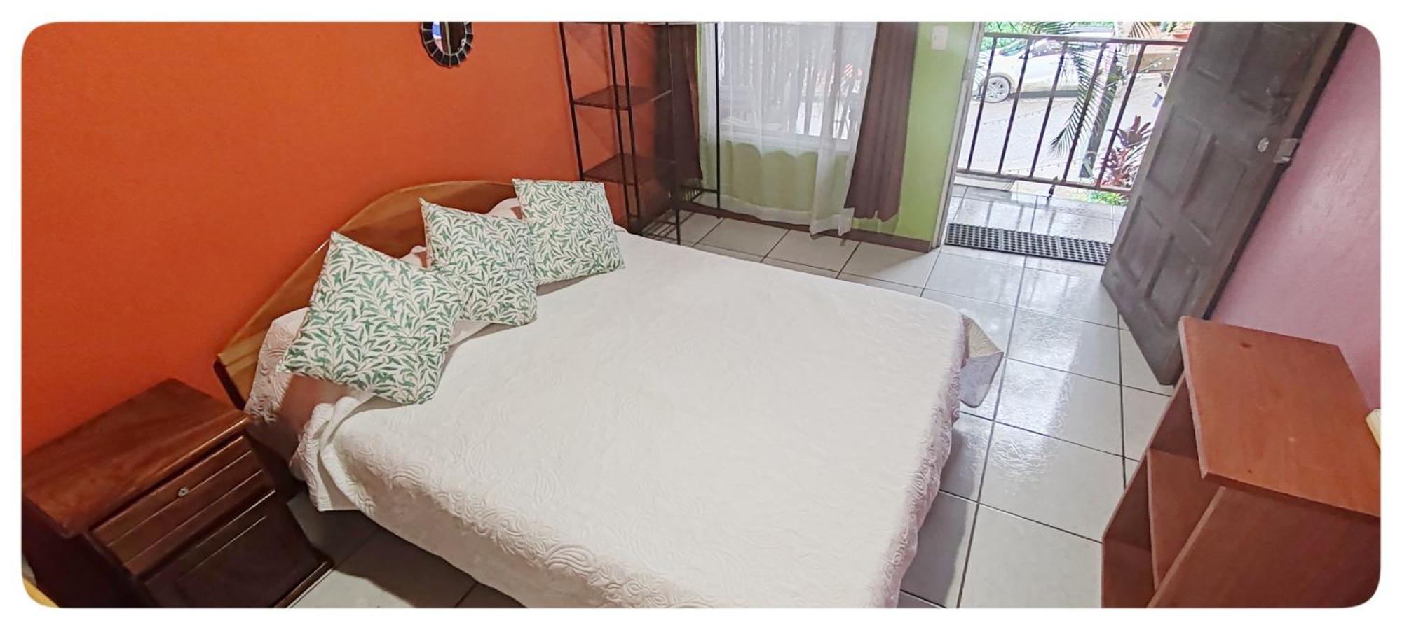 Hotel&Hostel Sloth Backpackers Monteverde Buitenkant foto