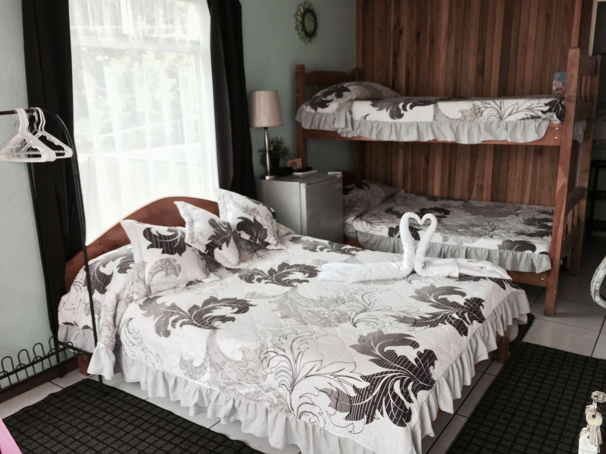 Hotel&Hostel Sloth Backpackers Monteverde Buitenkant foto