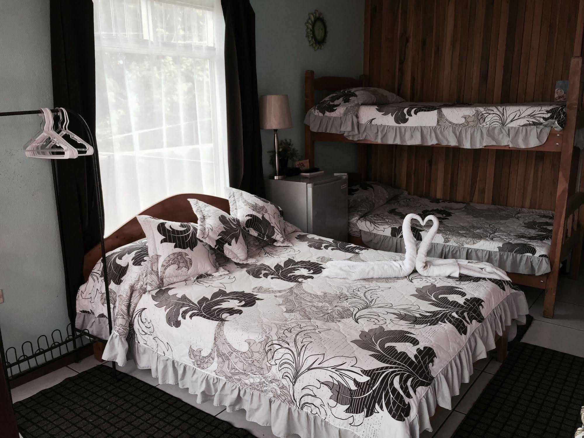 Hotel&Hostel Sloth Backpackers Monteverde Buitenkant foto