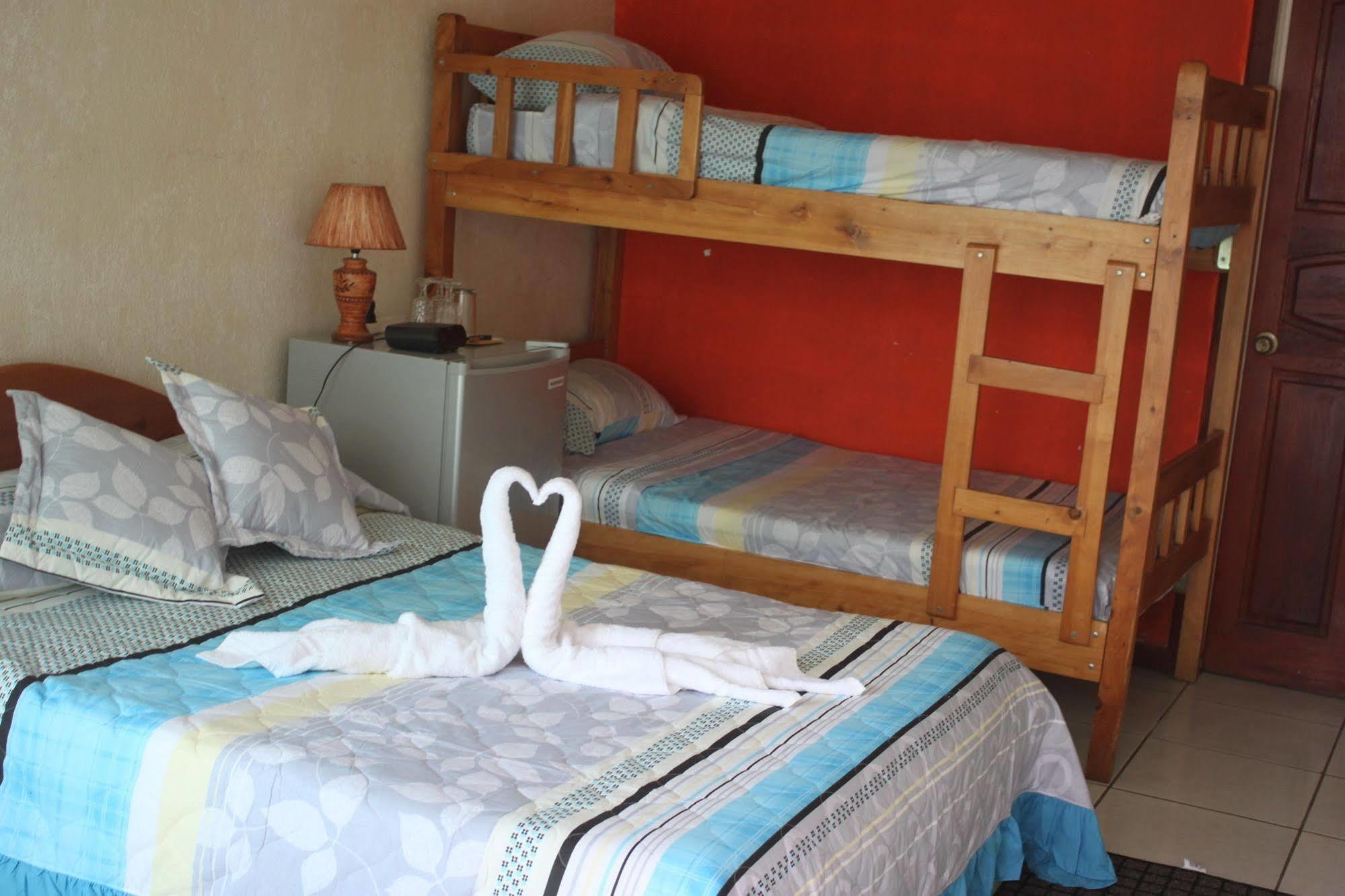 Hotel&Hostel Sloth Backpackers Monteverde Buitenkant foto